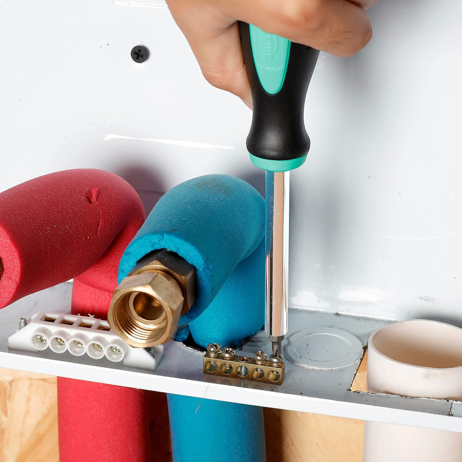 6982ad50a8b7a7dd73fef39c8ea3aba732f74f0152b91730d8d78.jpg Multiple All in One Household Tool Kits